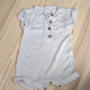 Lou Lou & Company Cream Button-Up Baby Romper